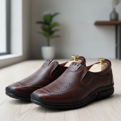 Genuine Leather Premium Sacchi Casual Shoes - Chocolate