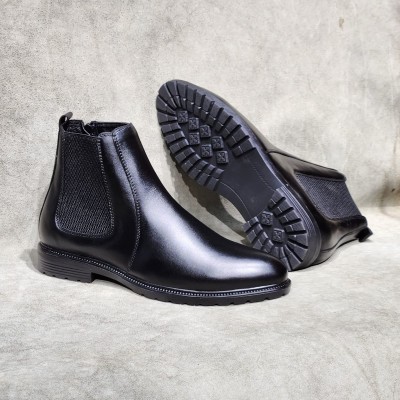 Timeless Elegance Man's Boot - Black